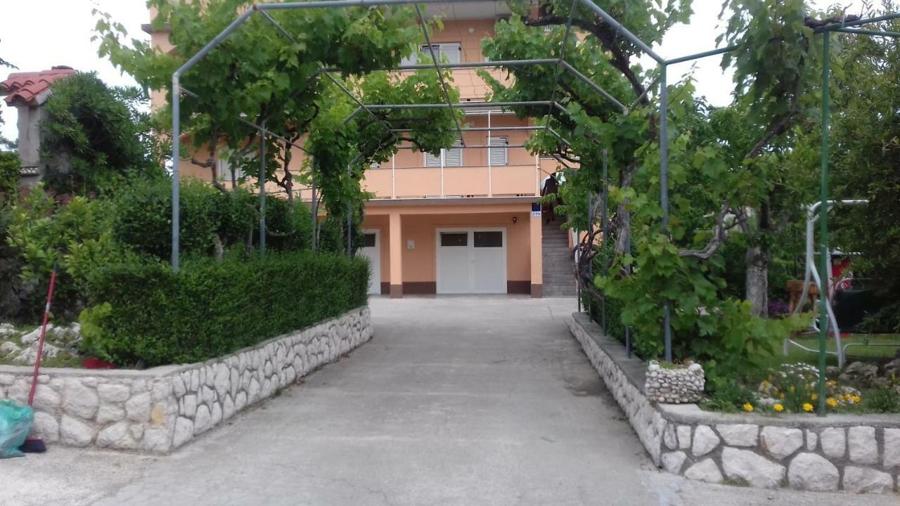 Apartments Rajka Lopar Bagian luar foto